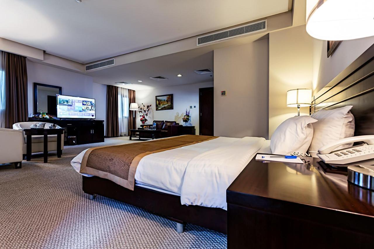 Monroe Hotel & Suites Manama Eksteriør bilde