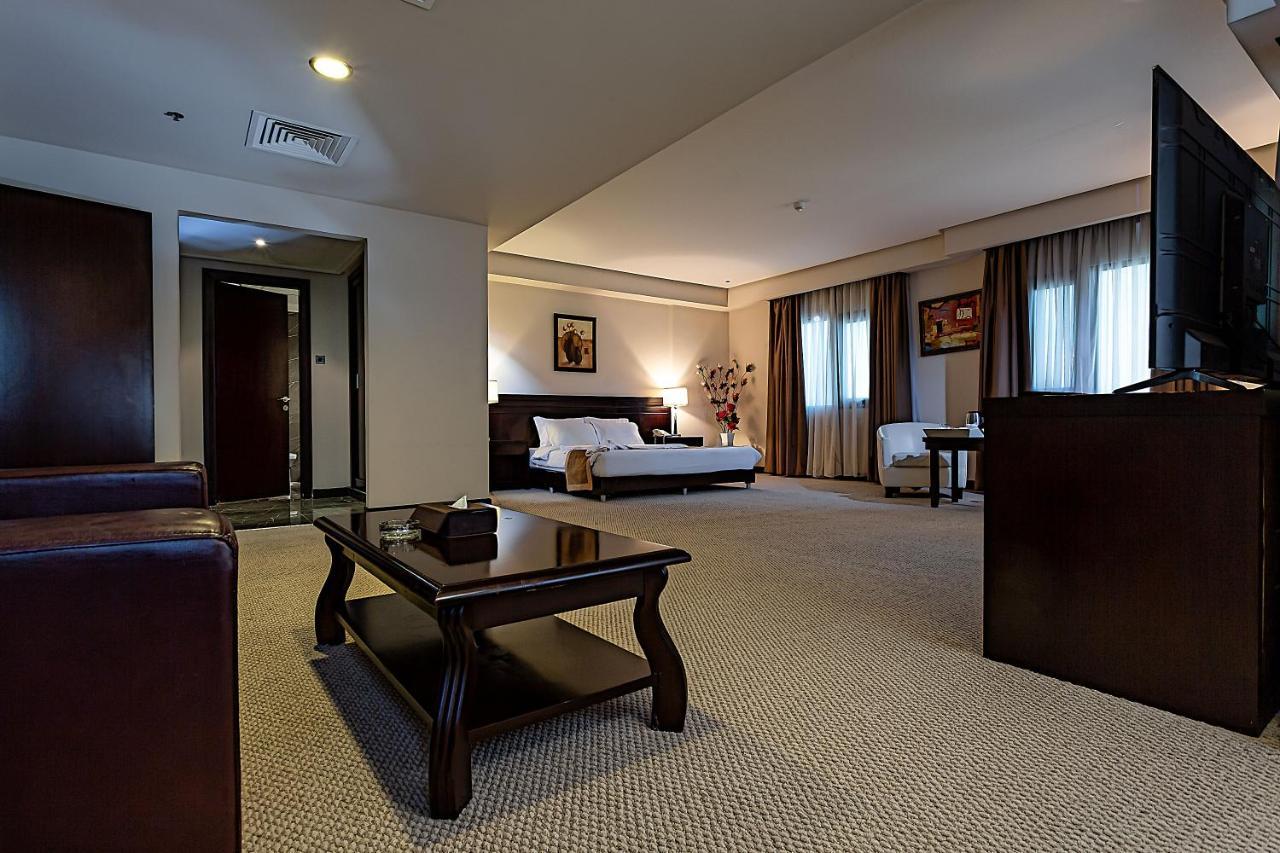 Monroe Hotel & Suites Manama Eksteriør bilde