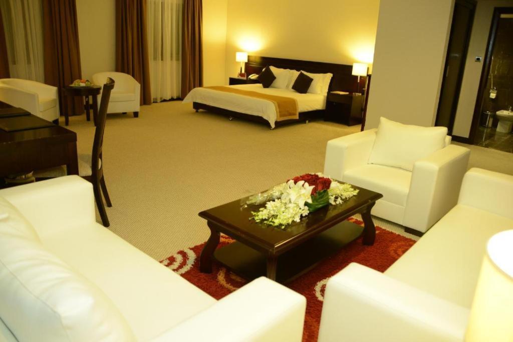 Monroe Hotel & Suites Manama Eksteriør bilde