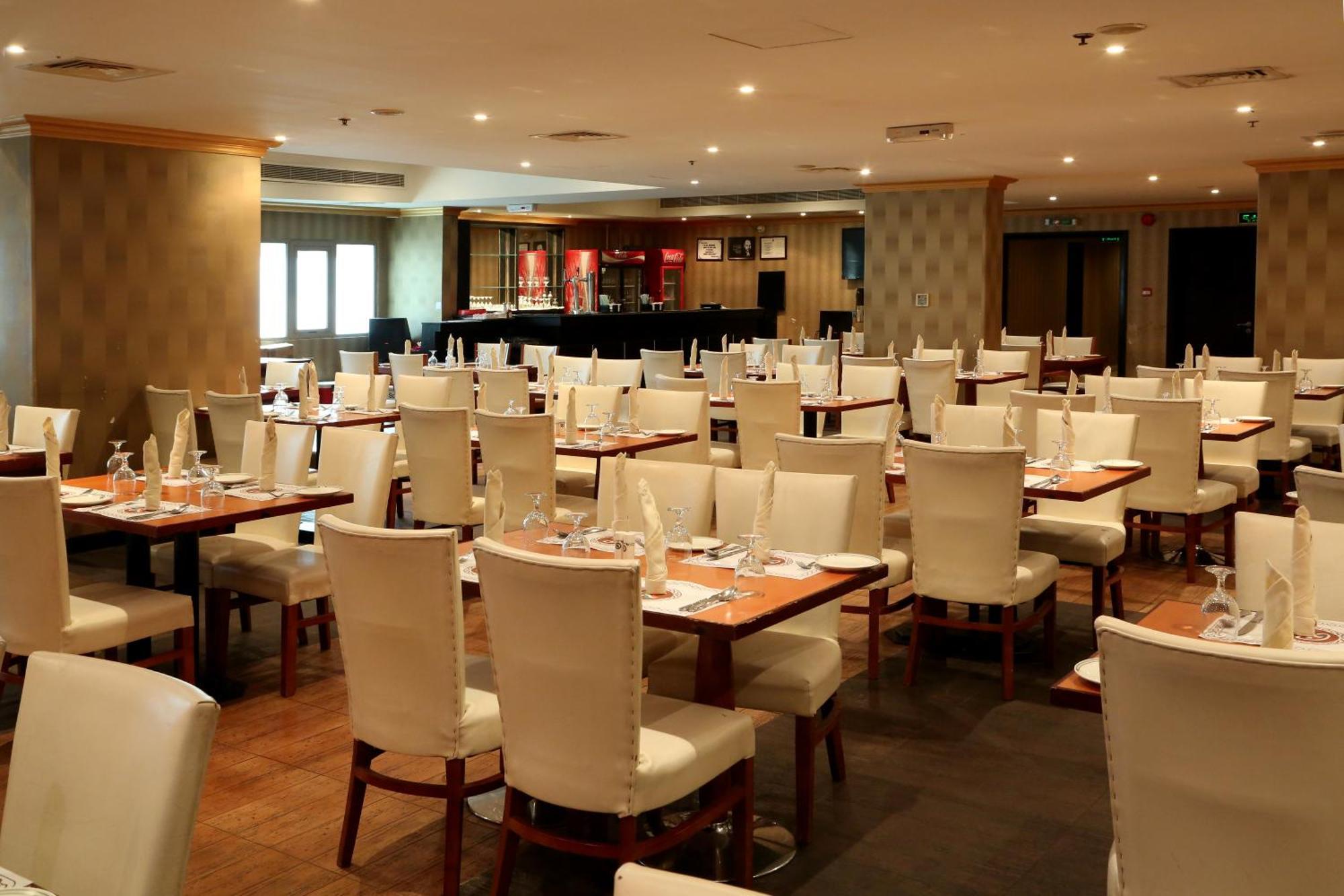 Monroe Hotel & Suites Manama Eksteriør bilde