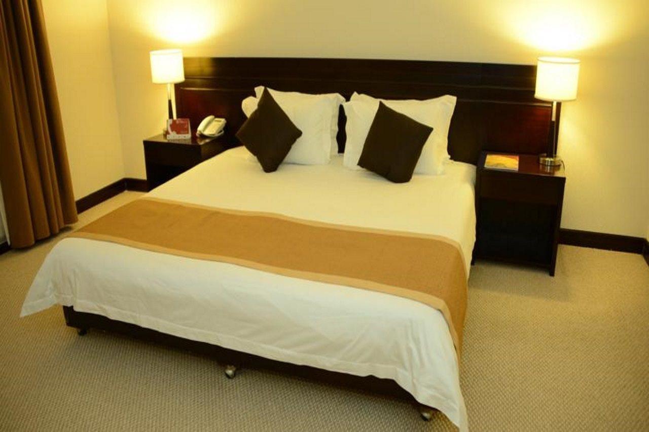 Monroe Hotel & Suites Manama Eksteriør bilde