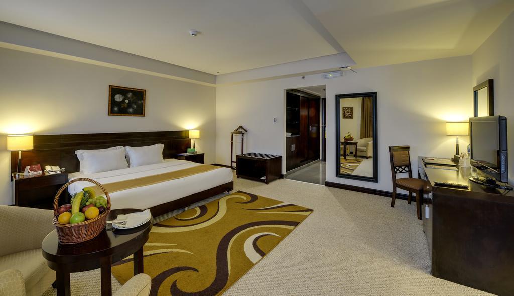 Monroe Hotel & Suites Manama Eksteriør bilde