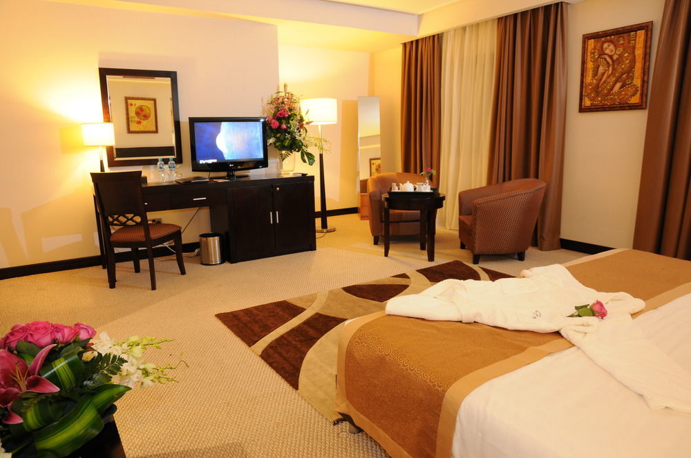 Monroe Hotel & Suites Manama Eksteriør bilde