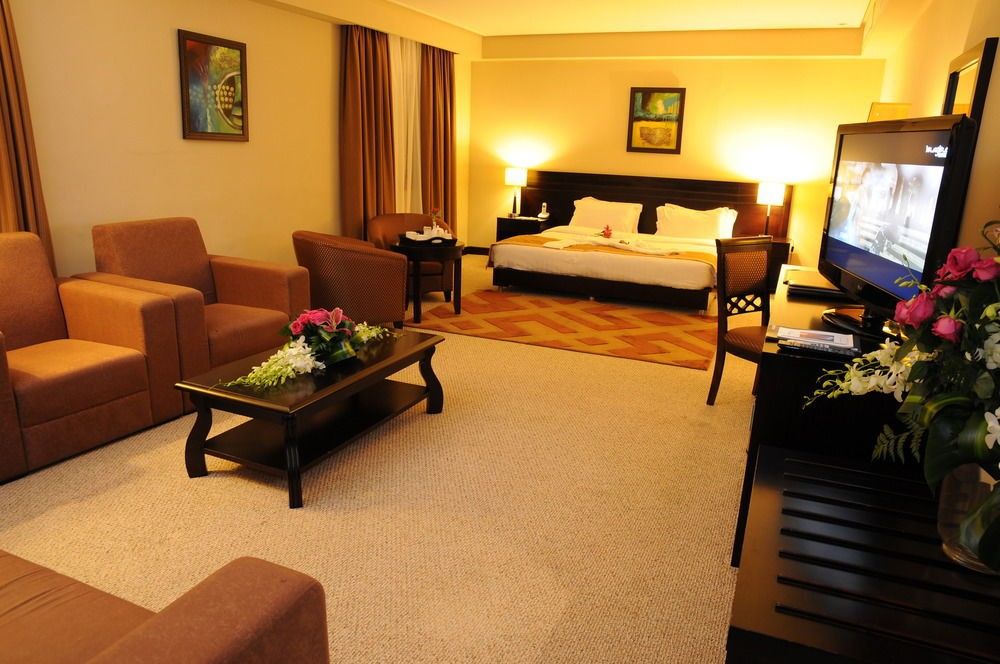 Monroe Hotel & Suites Manama Eksteriør bilde